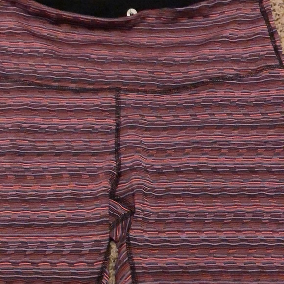 Workout leggings, excellent condition. - Picture 2 of 4